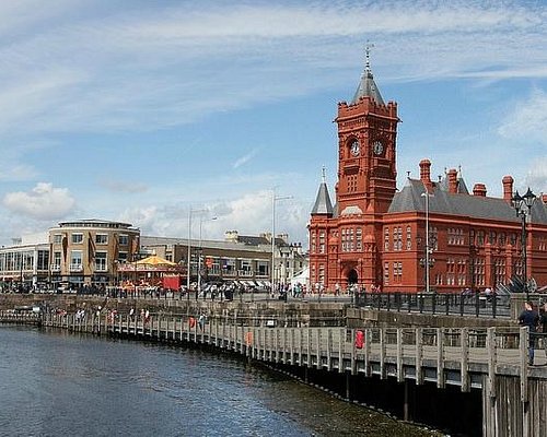 Most Beautiful and Historic Cardiff landmarks