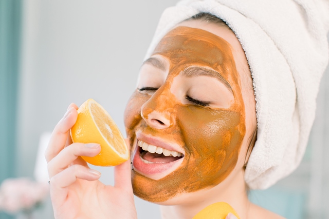 10 Natural Ingredients for Glowing Skin - AamirWeb.com 10 Natural Ingredients for Glowing Skin