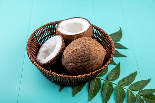 10 Natural Ingredients for Glowing Skin - AamirWeb.com 10 Natural Ingredients for Glowing Skin